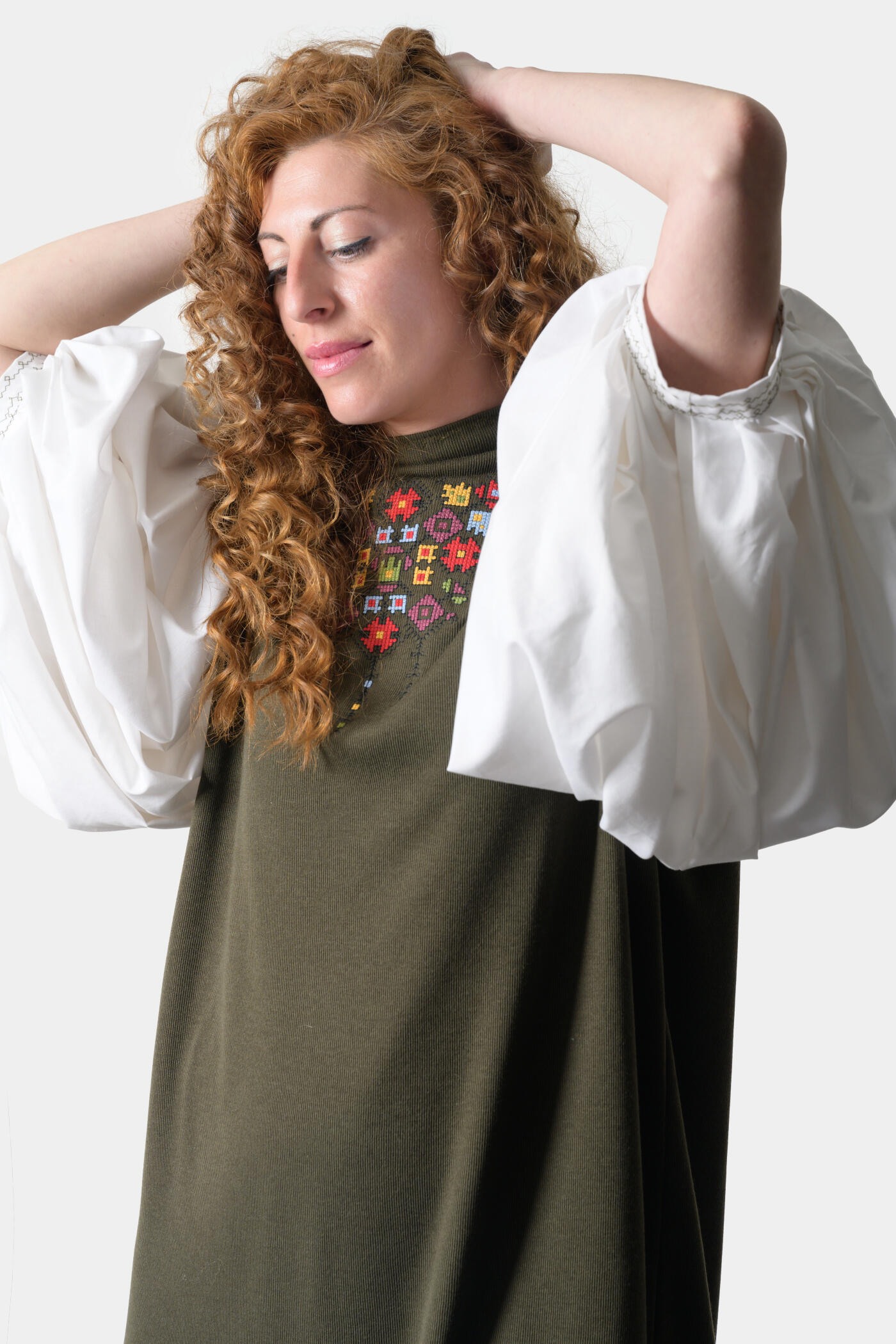 Certified specialist in human psychology applied directly to boutique floor performance. Developed in-store emotional profiling protocols that achieved a 100% customer-data capture rate (New Look), significantly increasing customer lifetime value and long-